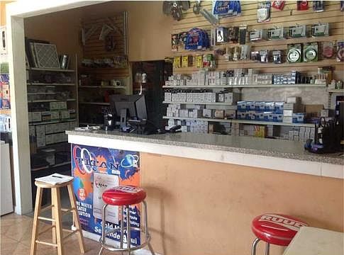 3rd image of 1761 W Flagler St