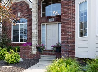 953 Westlake Ave, Oxford, MI 48371