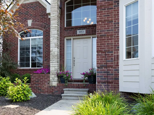 953 Westlake Ave, Oxford, MI 48371