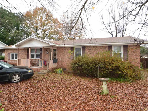 1214 Belton Ct, Camden, SC 29020