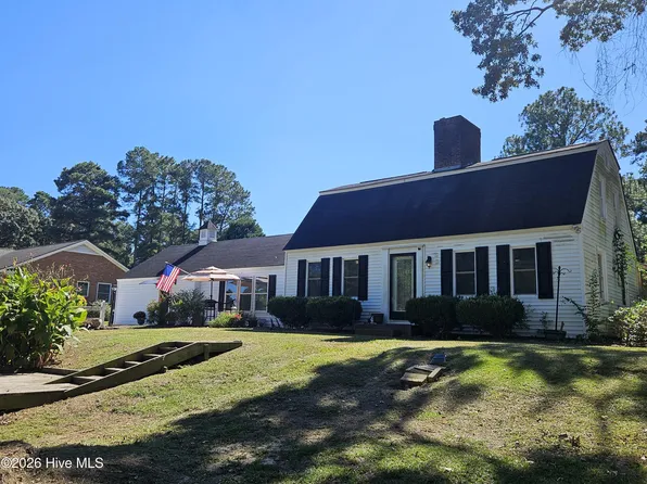 206 Woodland Drive, Clinton, NC 28328
