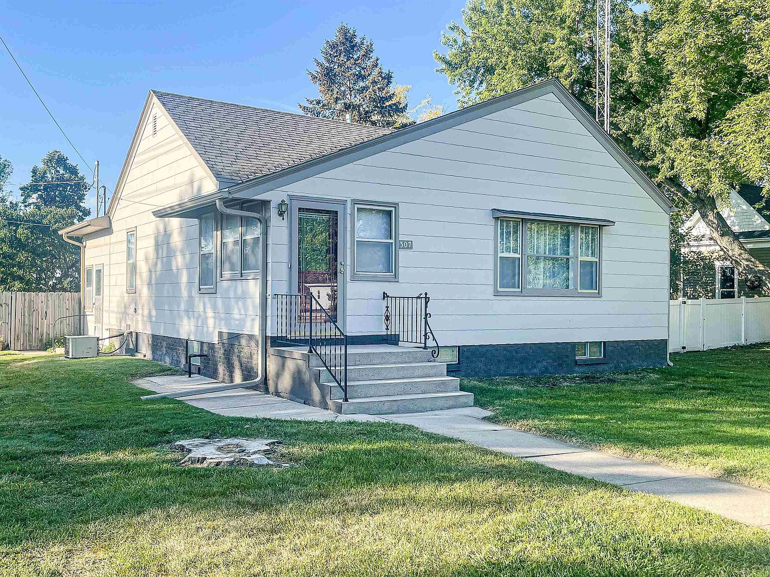 307 Main St, Alma, NE 68920 MLS 33161 Zillow