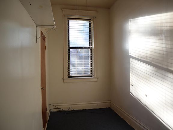 5th image of 3337 S Wallace St #1F