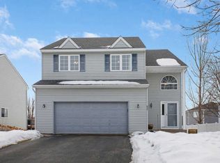 857 Gilfillan Ave, Carver, MN 55315