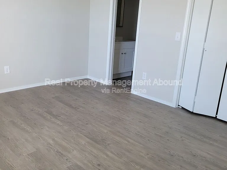8006 N 117th East Ave — Photo 11