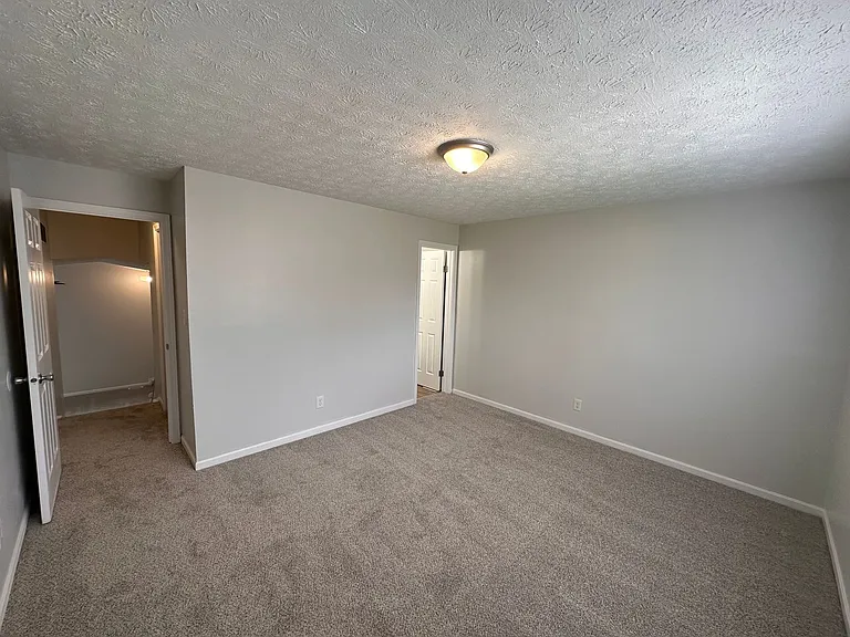 11029 Amburg Ct — Photo 2