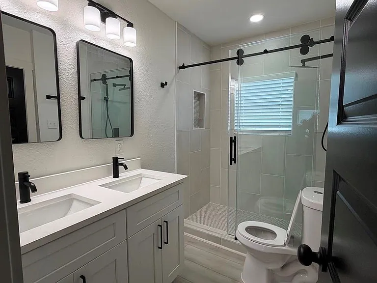 2814 Truxillo St #2 — Photo 15