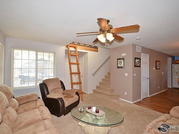 4th image of 2373 Carriage Dr