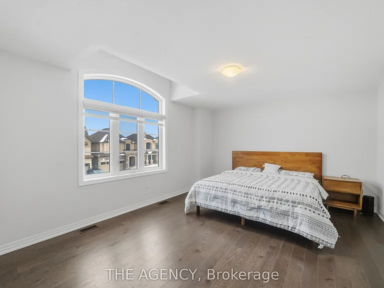 134 Flood Ave — Photo 16