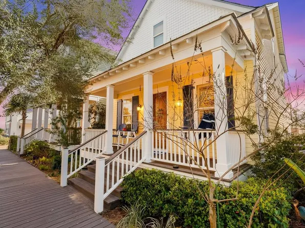 407 Sailhouse Way, Rockport, TX 78382