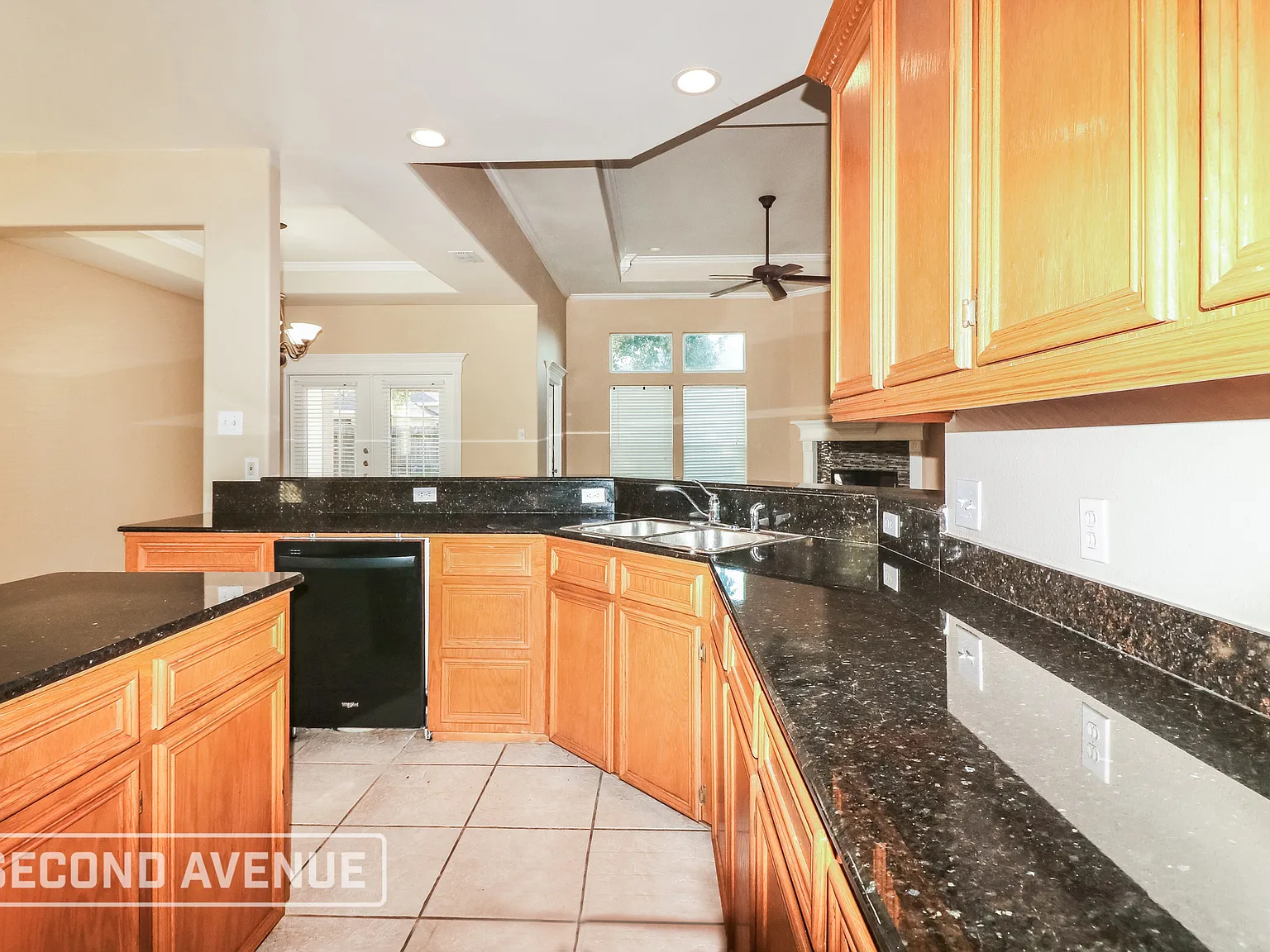 4 bed, 2.5 bath, 2188 sqft, $2,150 — Photo 4