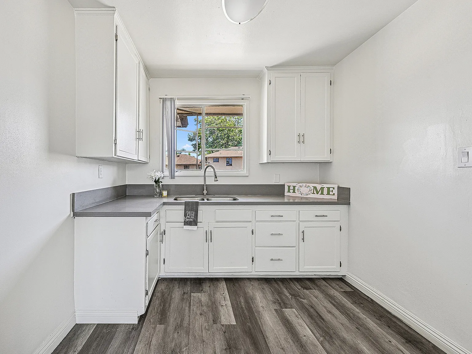Westland @ Santa Rosalia — Photo 1