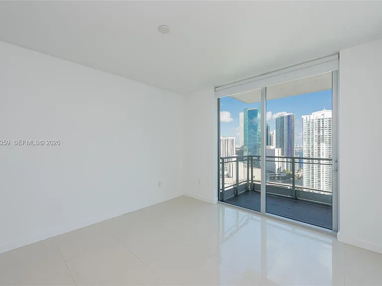 92 SW 3rd St #2812 — Photo 9