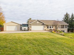 6898 40th Ave, Hudsonville, MI 49426
