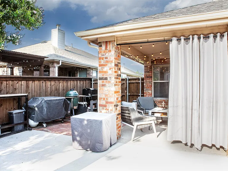 1796 Barton Springs Dr — Photo 18