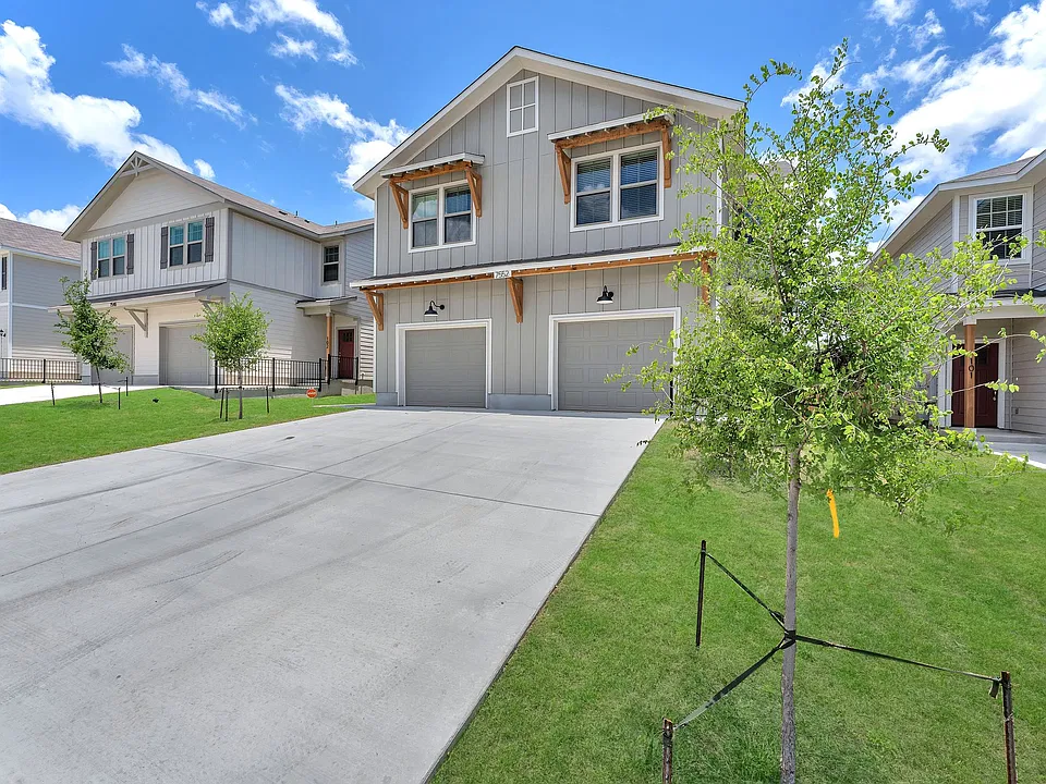 7552 Briarwood Pass #101