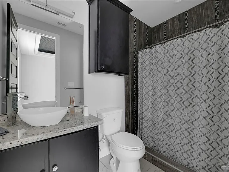 1102 W Pear Ave — Photo 12