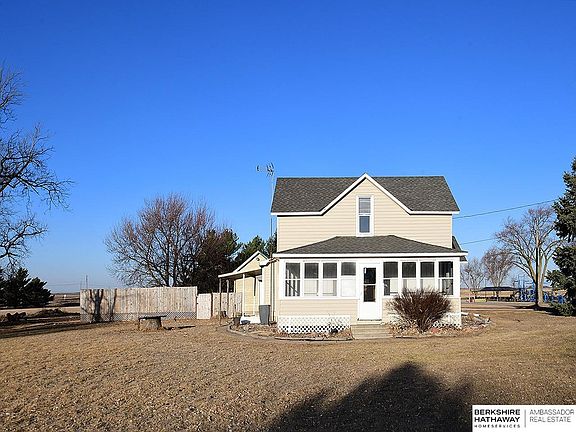 2nd image of 303 West Pne