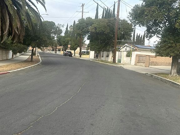 5th image of 14851 Genoa St