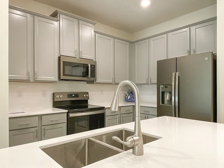 10010 Red Eagle Dr — Photo 6