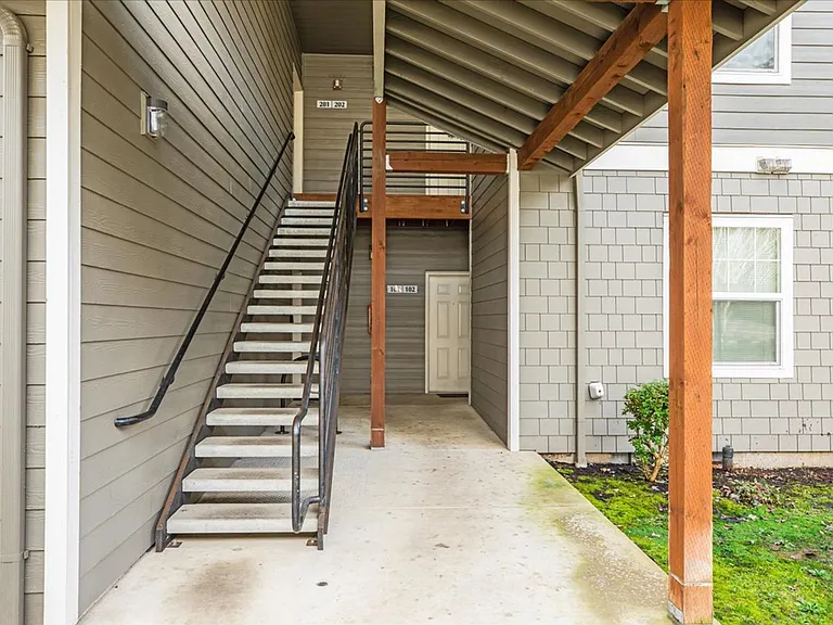 Hawk's Point Apartments — Photo 19