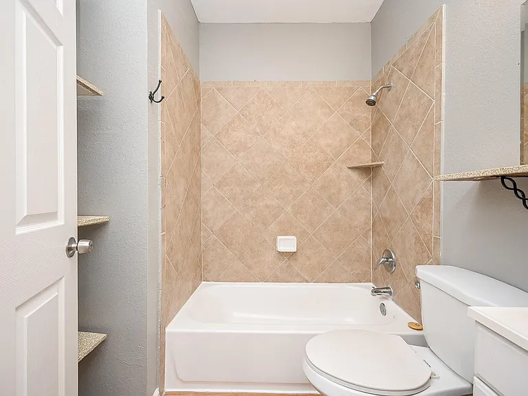 8007 Carver Rd — Photo 18