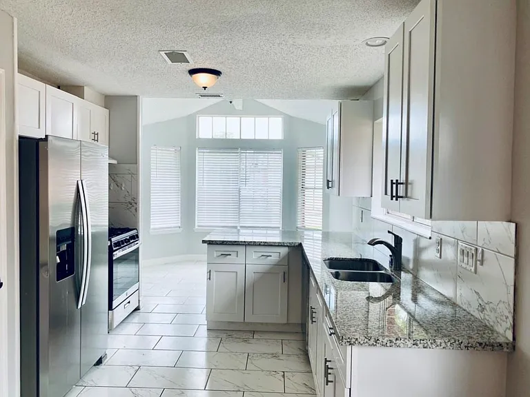 6614 Misty Dale Dr — Photo 3