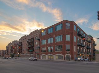 2222 W Diversey Ave APT 214, Chicago, IL 60647