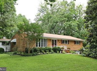 3868 Kahler Rd, White Plains, MD 20695