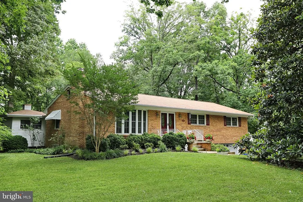 3868 Kahler Rd photo 1