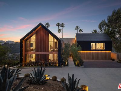 879 Linda Flora Dr, Los Angeles, CA, 90049