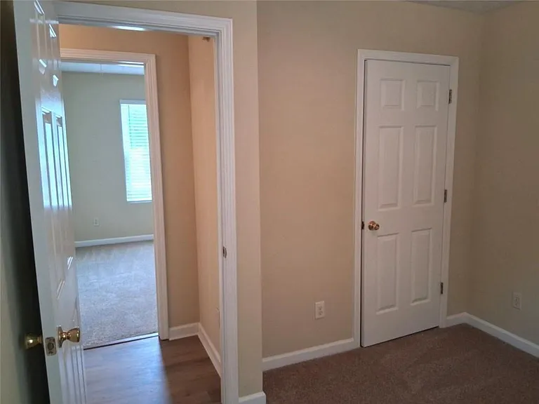 3617 Oakland Spring Ct — Photo 25
