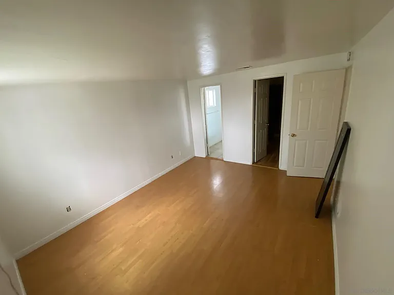 864 Glencoe Dr — Photo 13