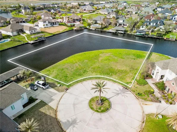 511 Logan Island Ct, Slidell, LA 70458