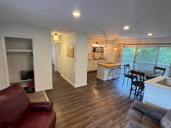 6 Morris Ln, Bella Vista, AR 72715