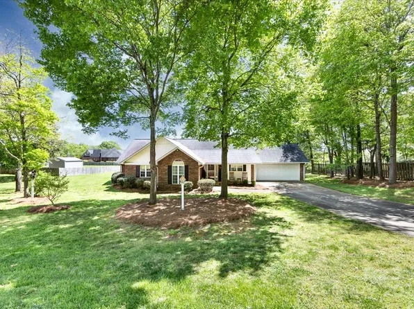 2705 Tara Dr, Monroe, NC 28112