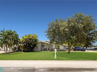 7580 Simms St, Hollywood, FL 33024