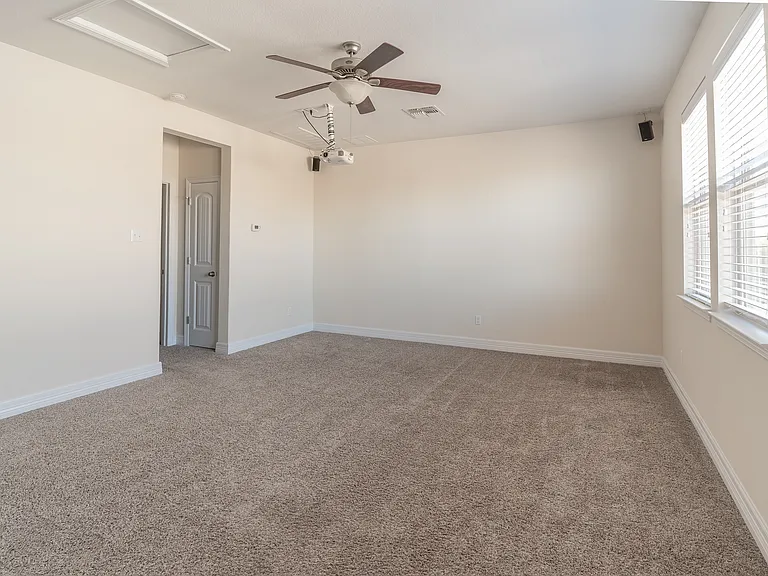 3208 Honey Peach Way — Photo 34