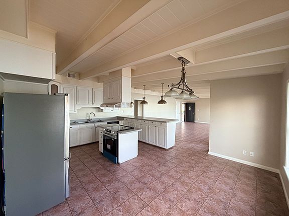 5th image of 5976 Seville Dr