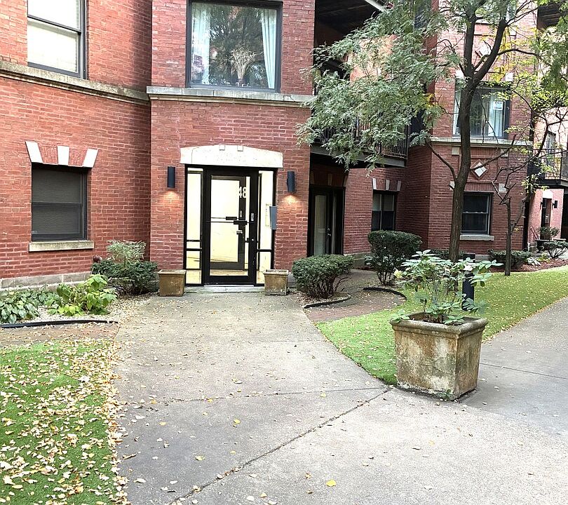 1st image of 5948 S King Dr APT 2