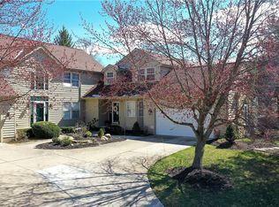 144 Royal Oak Dr, Aurora, OH 44202