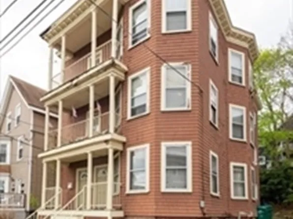 290-292 Chestnut St, Lynn, MA 01902