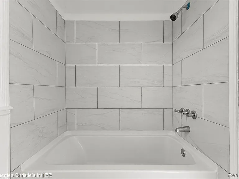 10838 Nottingham Rd — Photo 21
