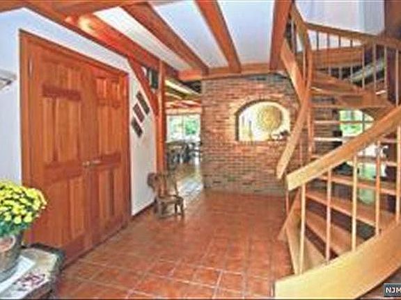 Entry foyer - Spiral Stairs