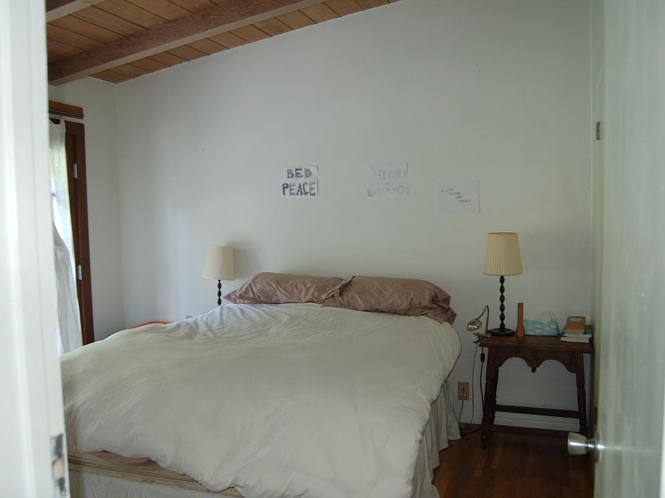 1st image of 8805 Skyline Dr