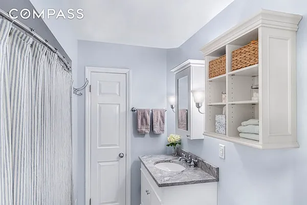Sold by Compass | media 14