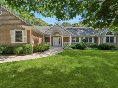 18 Old Fields Lane, Quogue, NY, 11959