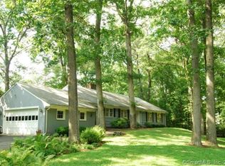 24 Timber Ln, Westport, CT 06880