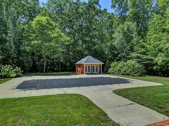 5th image of 12400 Trumpington Ct