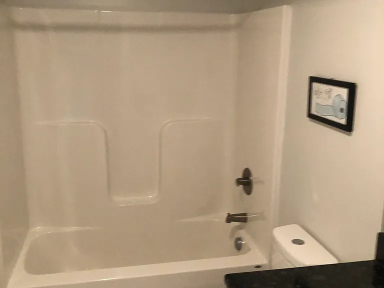 14 Avenue B — Photo 8